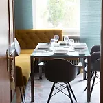 Storchennest - Grosszuegiges Sonniges Wohlfuehl-apartment Mit Traumhafter Terrasse テットナング
