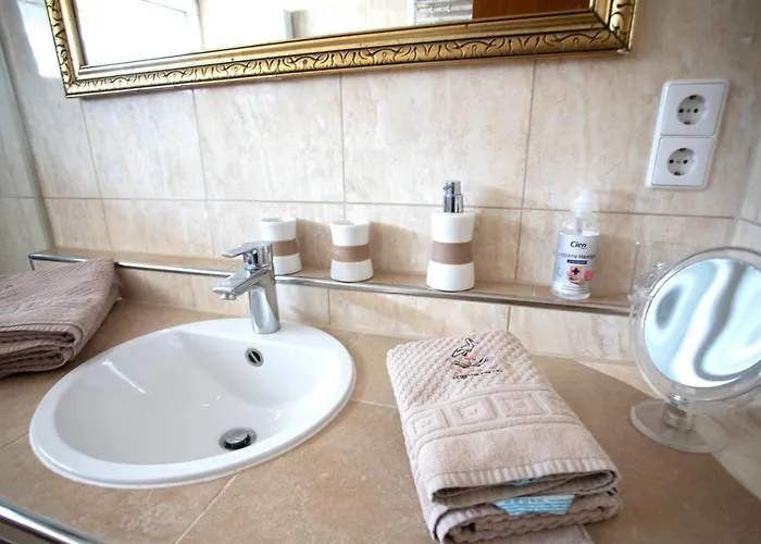 Storchennest - Schoenes, Ruhiges Mit Sonnenterrasse * Tettnang