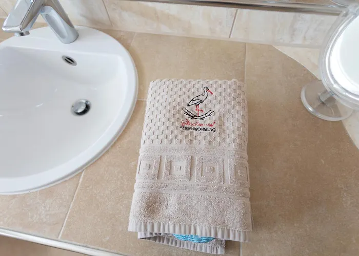 Storchennest - Schoenes, Ruhiges Mit Sonnenterrasse Appartement Tettnang